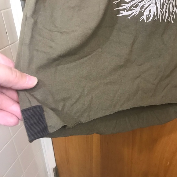 Henrietta Steffensen Copenhagen olive t shirt tree motif sz S/M - Picture 10 of 11